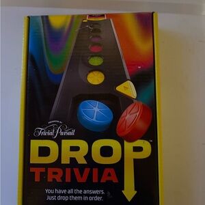Trivial Pursuit Drop Trivia Game